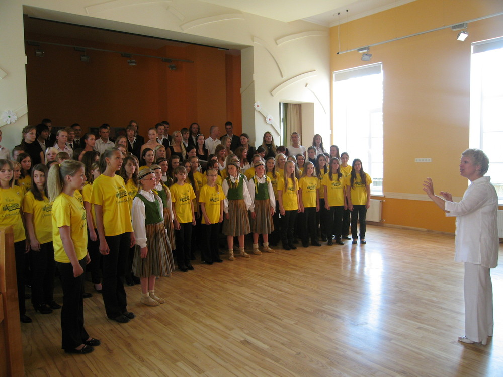 2010 Artura Izlaidums 208