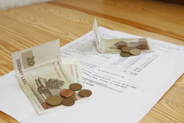 R Ins Nauda Komun Lie Maks Jumi3