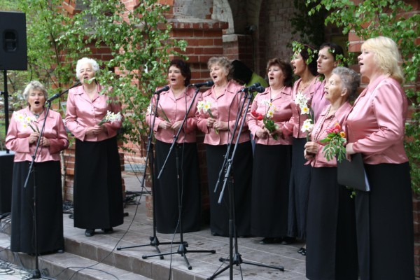 L Gatnes Senioru Ansamblis