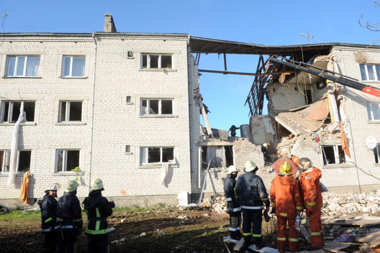 Mālpils Novadā Daļēji Sagrūst Māja