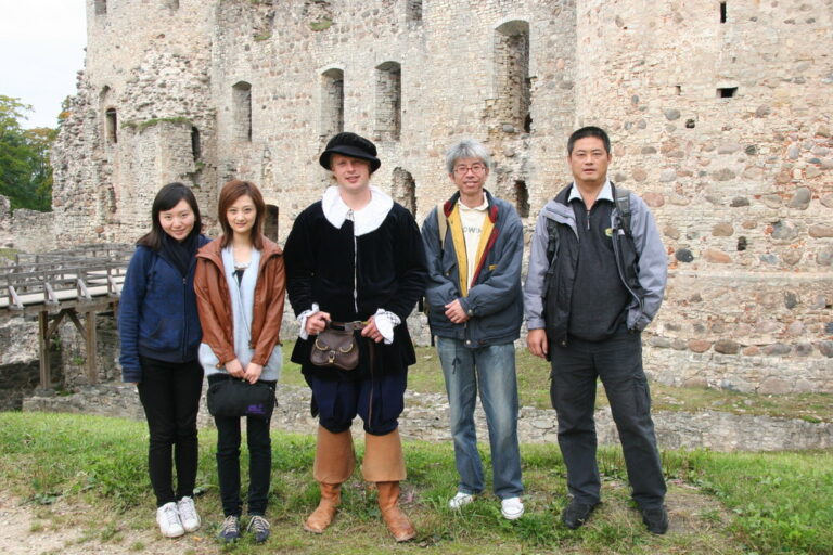 Foto D Jansevska Cesu Pili Viesi No Kinas