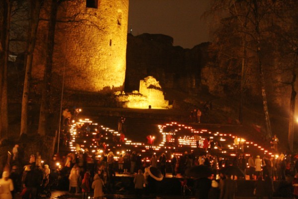 Latvijas Mirdzosa Kontura Cesu Pils Parks