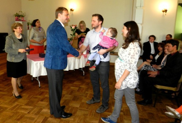 Pargaujas Novada Berni Pirmoreiz Iziet Sabied