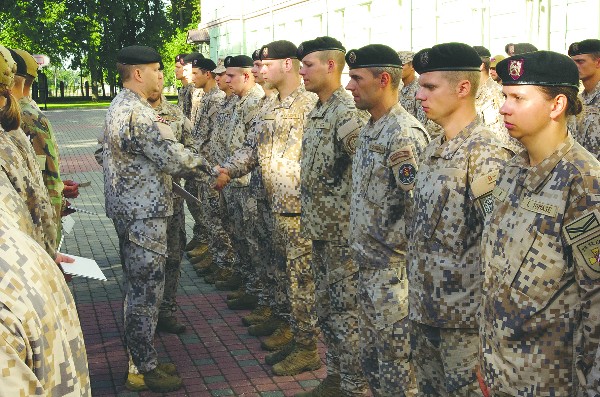 Ionstruktoru Skolaa Izlaidums 2 Kras A Riekstins 1