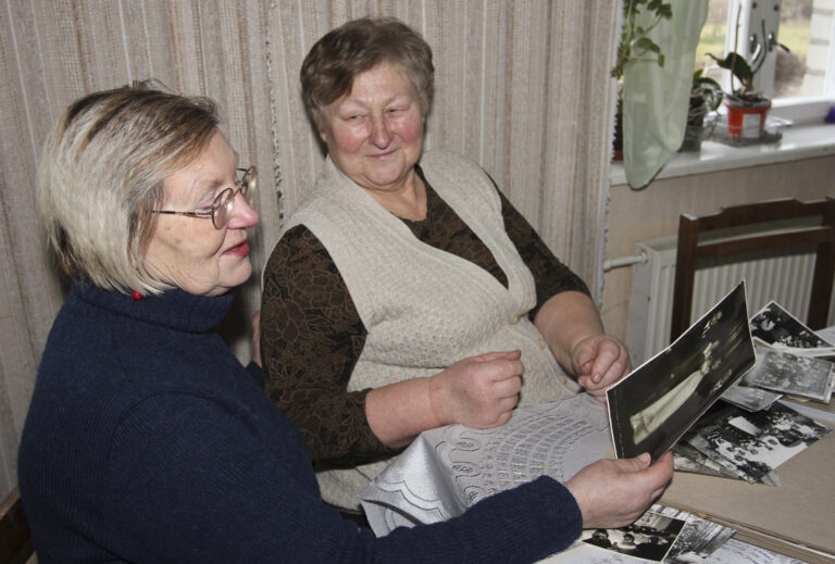 Guna Un Represeetaa Fotomarta 1