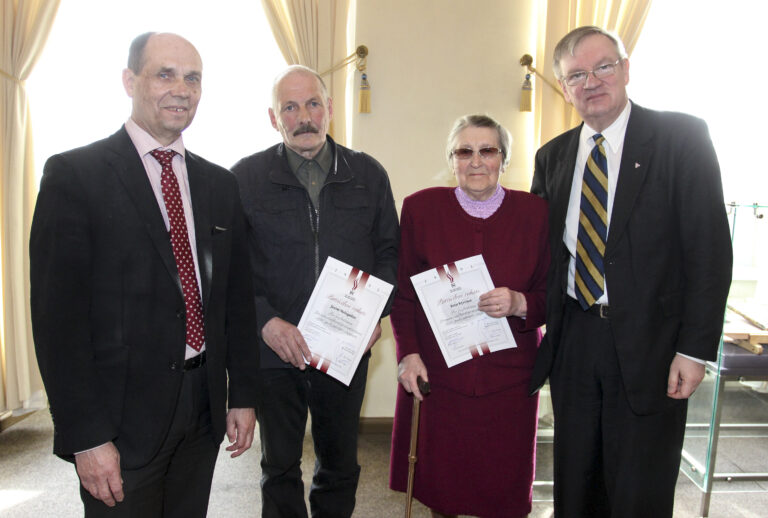 Barikaades Fotomarta 4 1