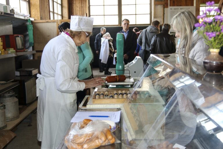 Deficits Un Blats Fotomarta 12 1