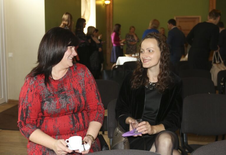 Socialas Darbinieces Fotomarta 1