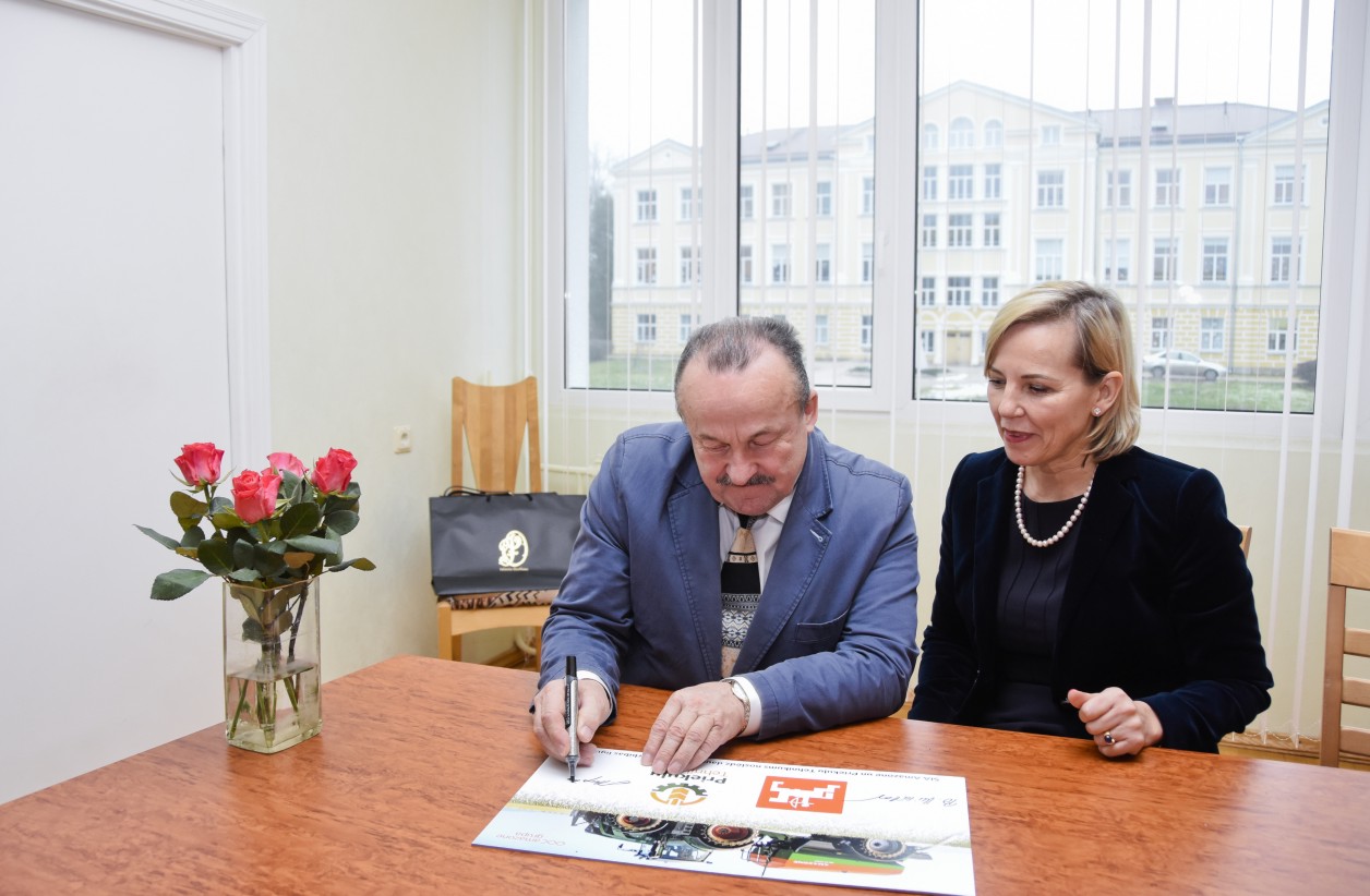 Priekulutehnikums Indarsfoto