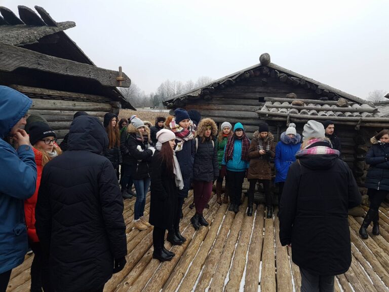 Via Studenti Ezerpili Foto No Arhiva Copy 1