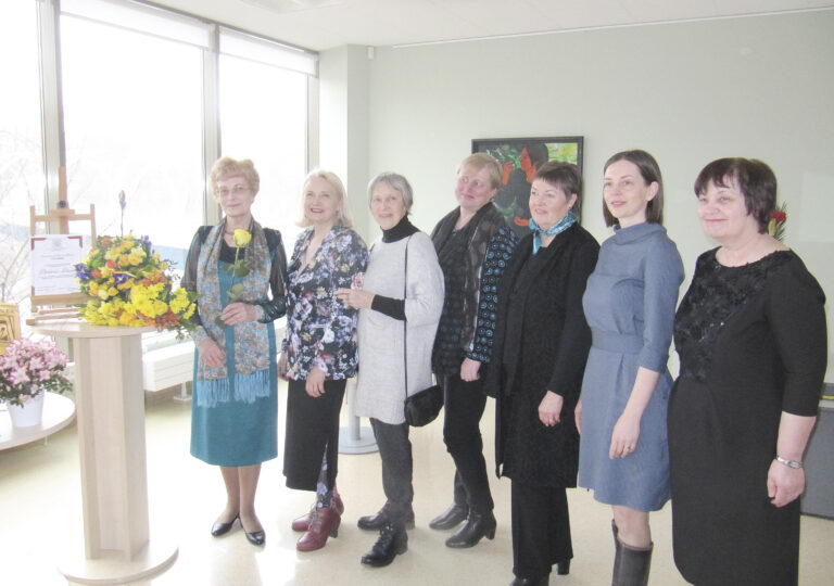 Valmieras Sievietes Mairitas Foto 1