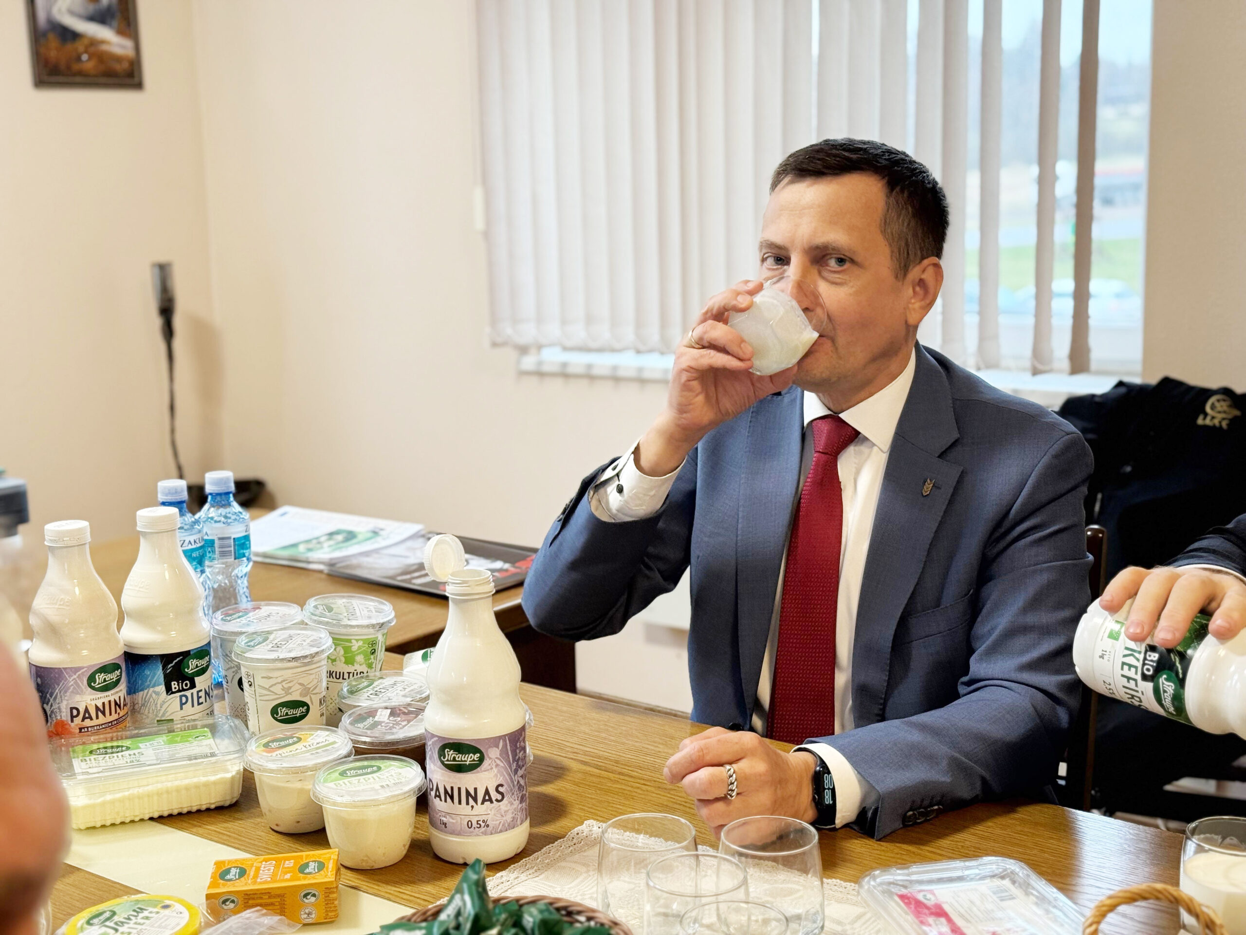 1748686c Fdd8 4bd7 89e6 8b7dfe0de63e Copy