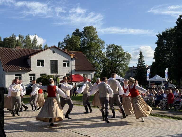 Pargaujas Svetki Fotomarta (2)