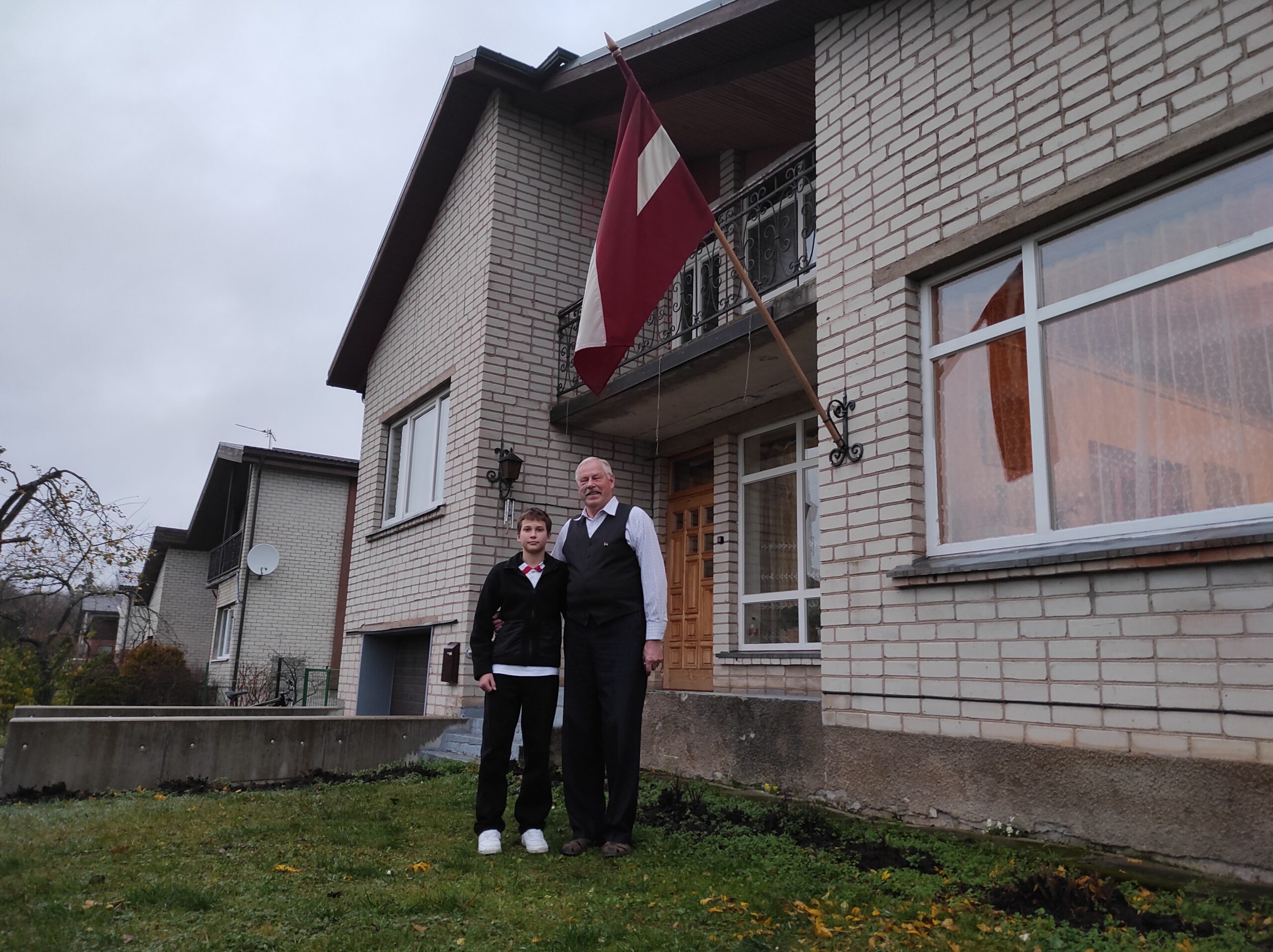 Jurcins Alfreds Ar Mazdelu